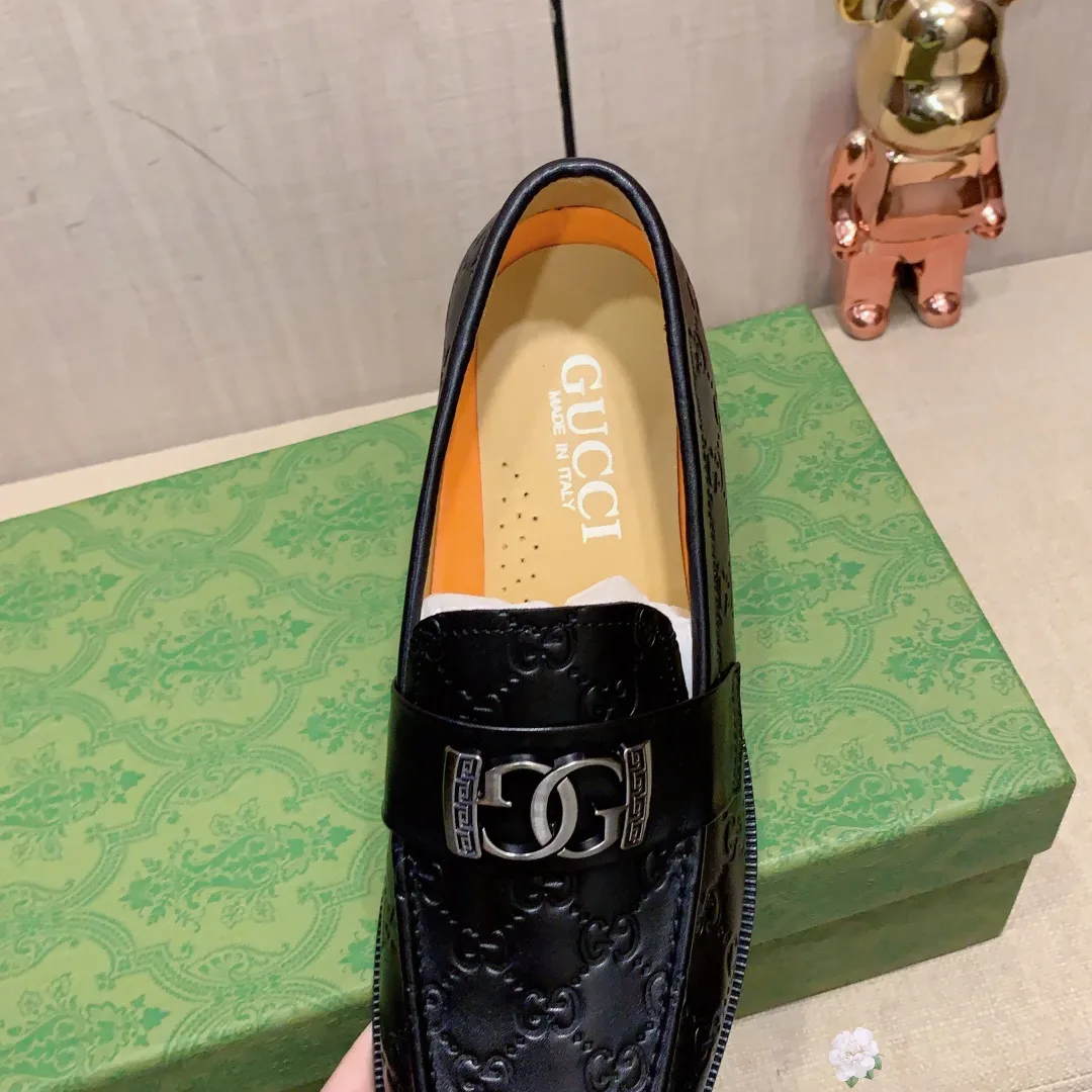 Men's Leather Shoes Men's Shoes 💰480💰💰🎩🎩 [Lightning] [Lightning] "Gucci*" The latest and most popular casual business leather shoes, top brand [Seduce] luxury ~ purchasing agent, top quality ~. [Strong] The upper is made of imported breathable cowhide with matching material ➕ breathable cowhide feet (•) and fine workmanship. The original stylish and stylish soft rubber wear-resistant and non-slip outsole is light and comfortable on the feet. The real thing looks better when taken in real life. 309: code: 38-44, can be customized to 45